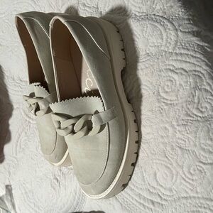 Women's Boutique Suede Loafers in Light Gray